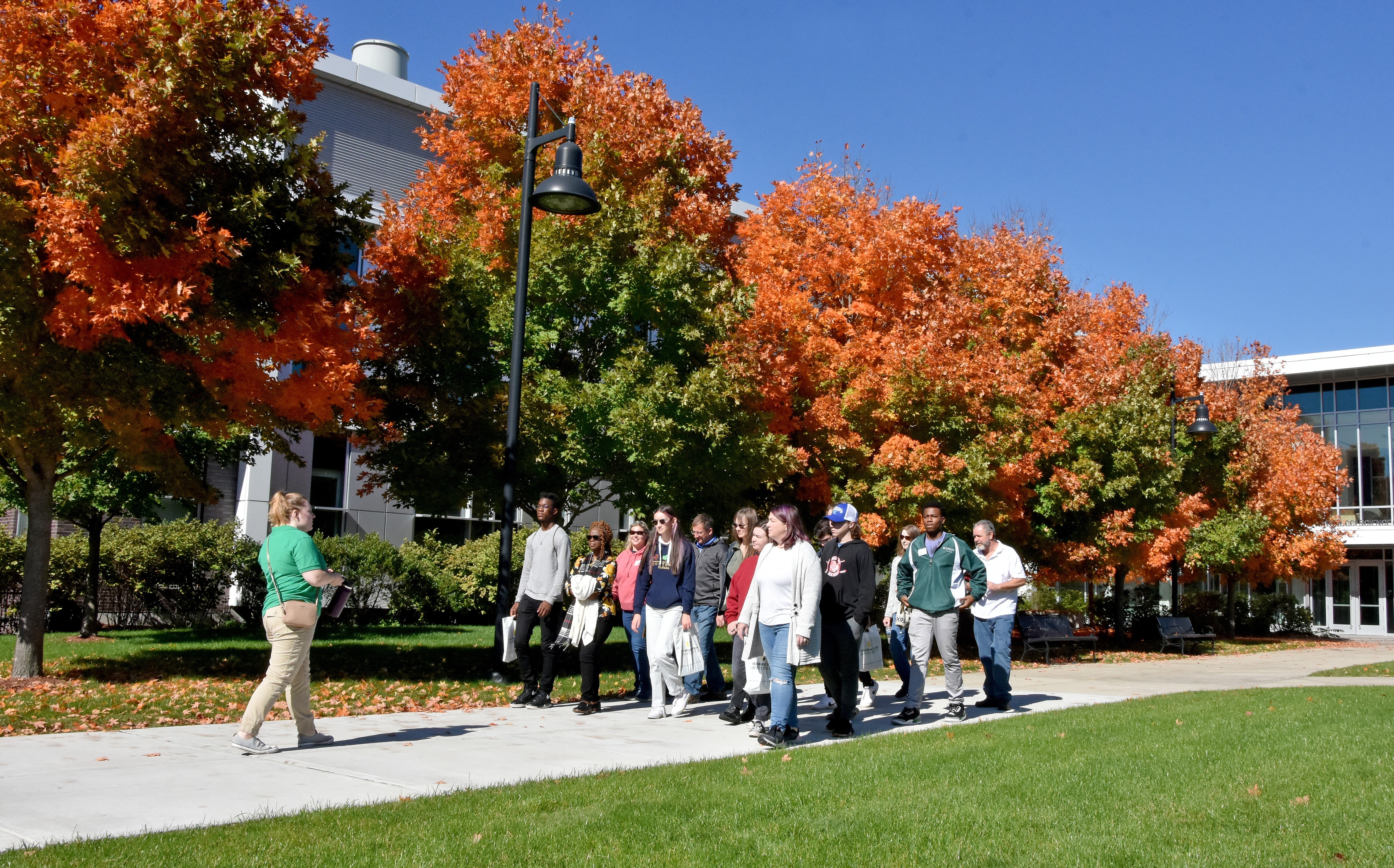 Admissions Tour guide giving a tour during Fall Open House